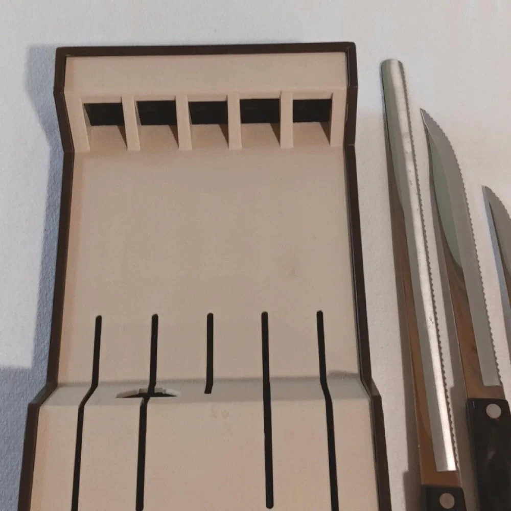 CUTCO 5 PC Knife Fork Set w/ Space Saver Storage Tray Wall Mount - Picture 9 of 12
